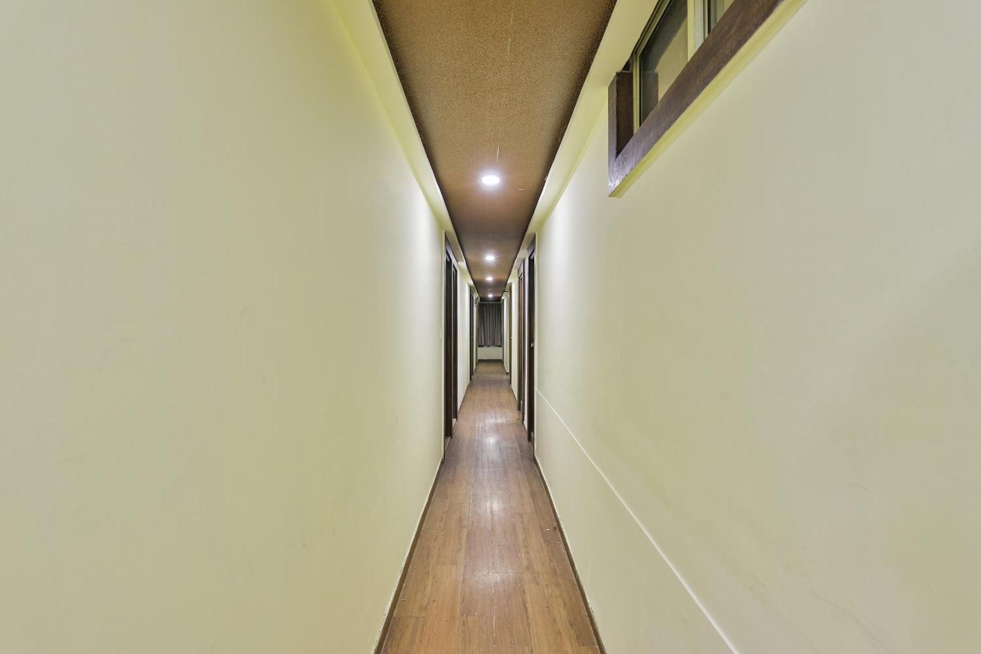 Hotel O Sri Balaji Residency Amhedabad Dış mekan fotoğraf