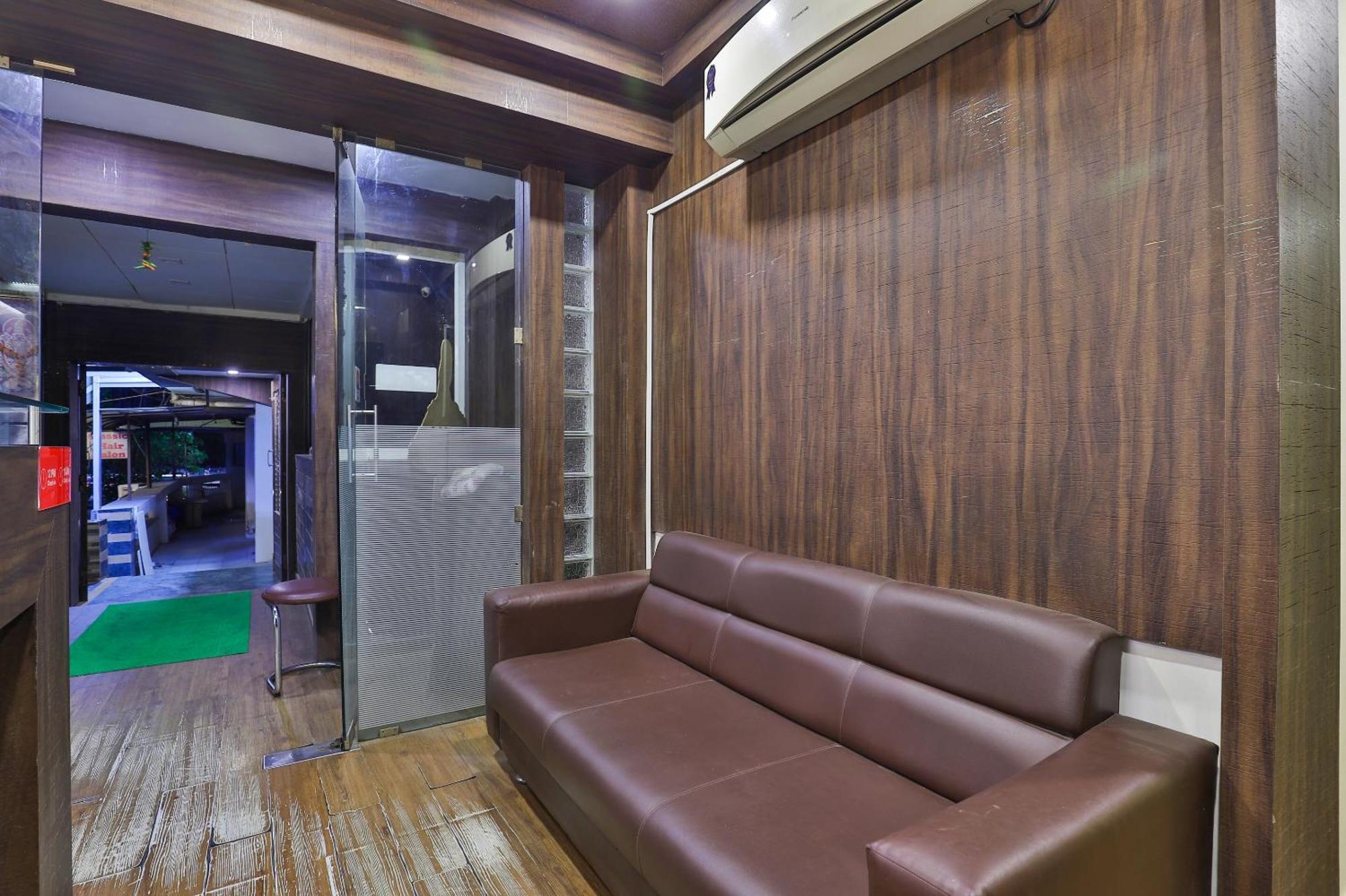 Hotel O Sri Balaji Residency Amhedabad Dış mekan fotoğraf
